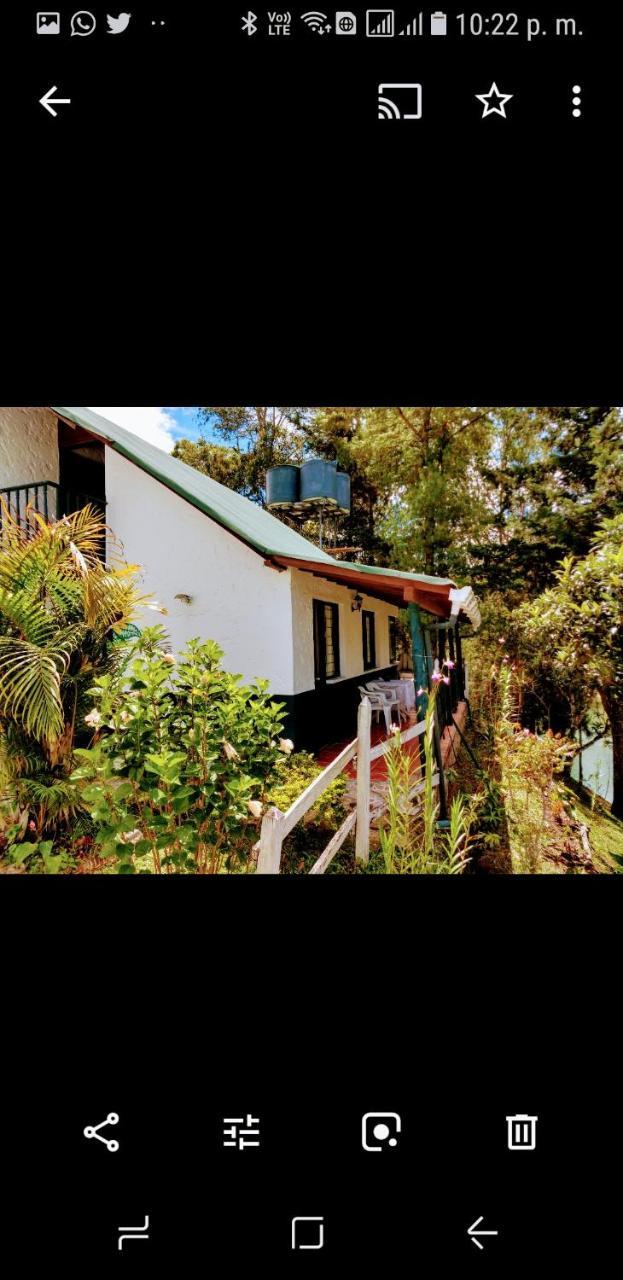 Las Cabanas Castillos Del Lago Βίλα Guatapé Εξωτερικό φωτογραφία